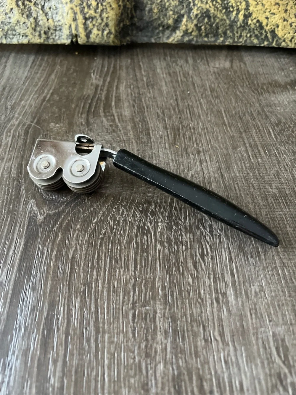 EKCO Vintage knife sharpener Black with chromium.